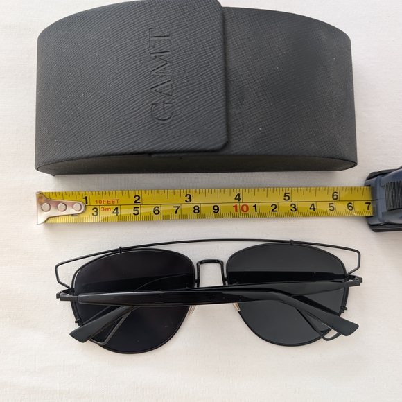 Black Aviator Sunglasses with Case - Picture 2 of 5
